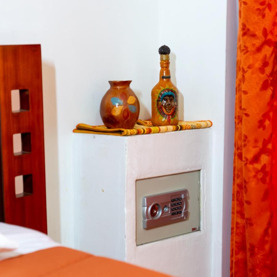 Mashy'S Hostal Отавало Екстериор снимка