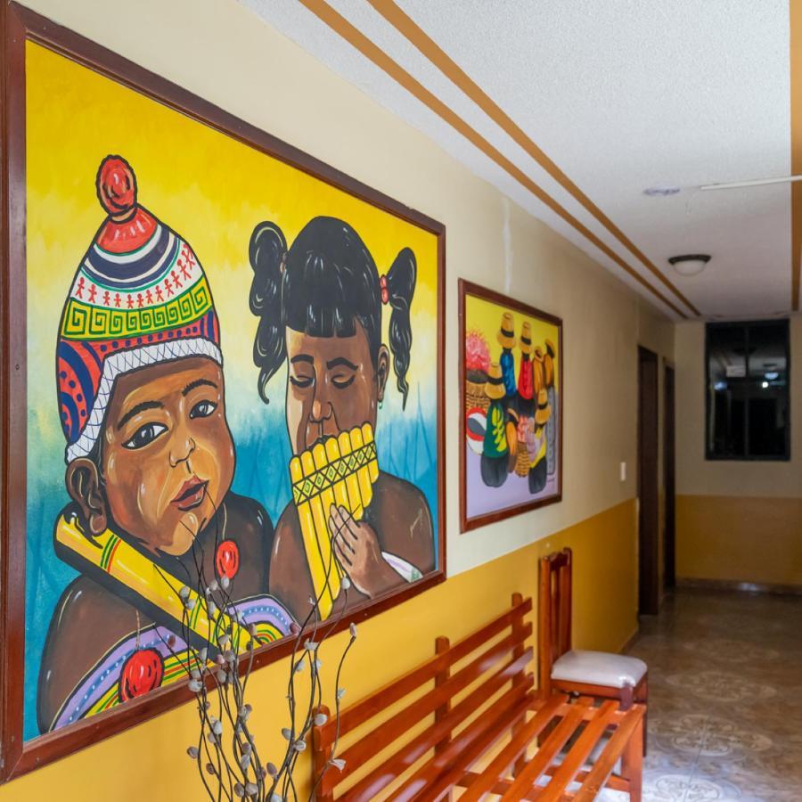 Mashy'S Hostal Отавало Екстериор снимка