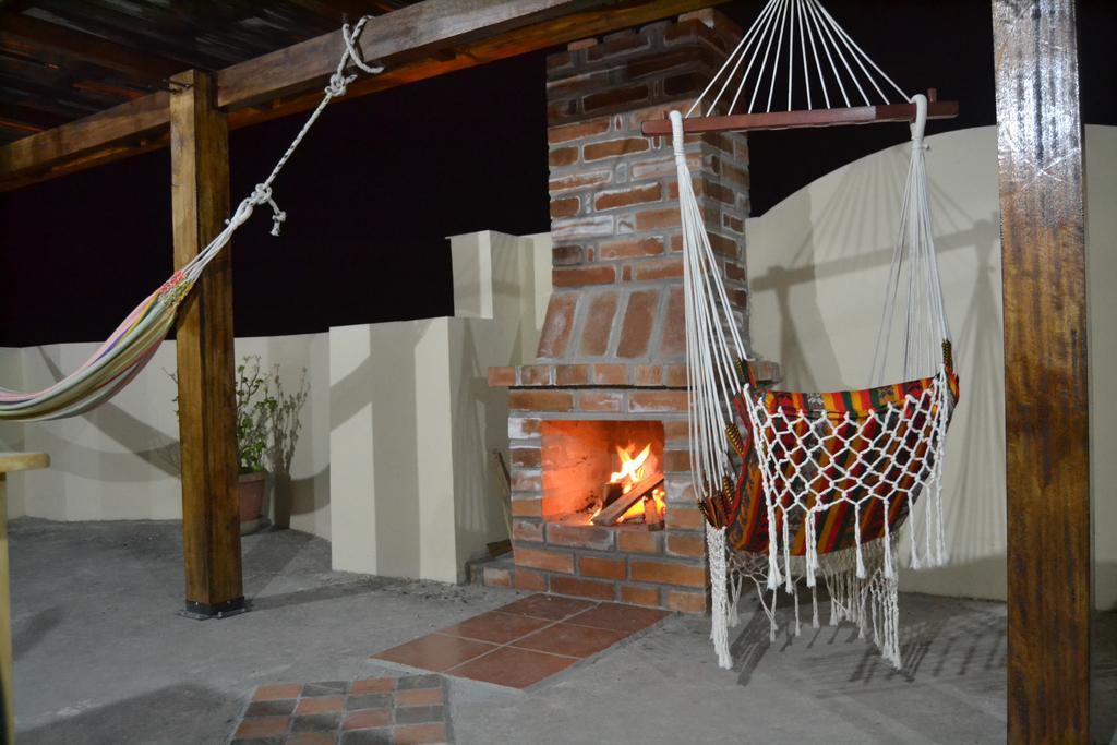 Mashy'S Hostal Отавало Екстериор снимка