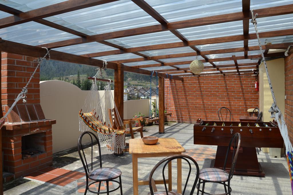 Mashy'S Hostal Отавало Екстериор снимка