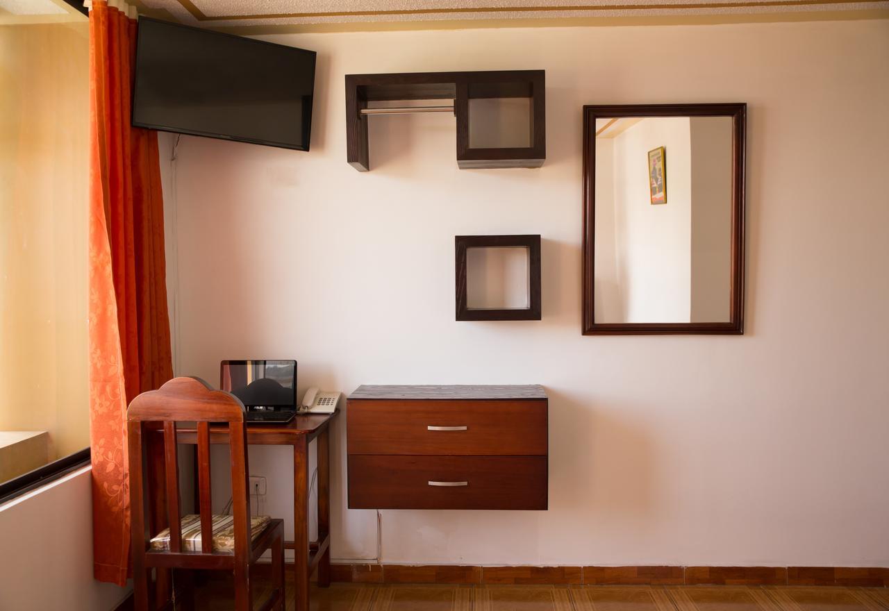 Mashy'S Hostal Отавало Екстериор снимка